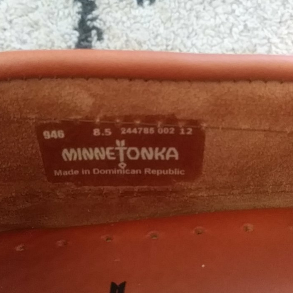SOLD🛑 MINNETONKA LEATHER MOCCASINS - Picture 5 of 8